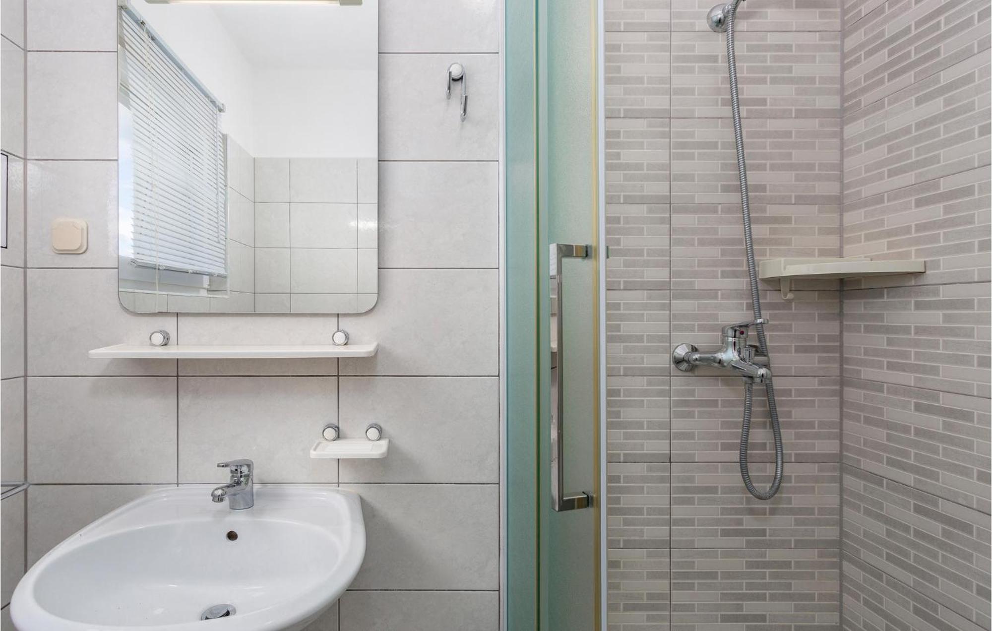 Beautiful Apartment In Pinezici With Wifi מראה חיצוני תמונה