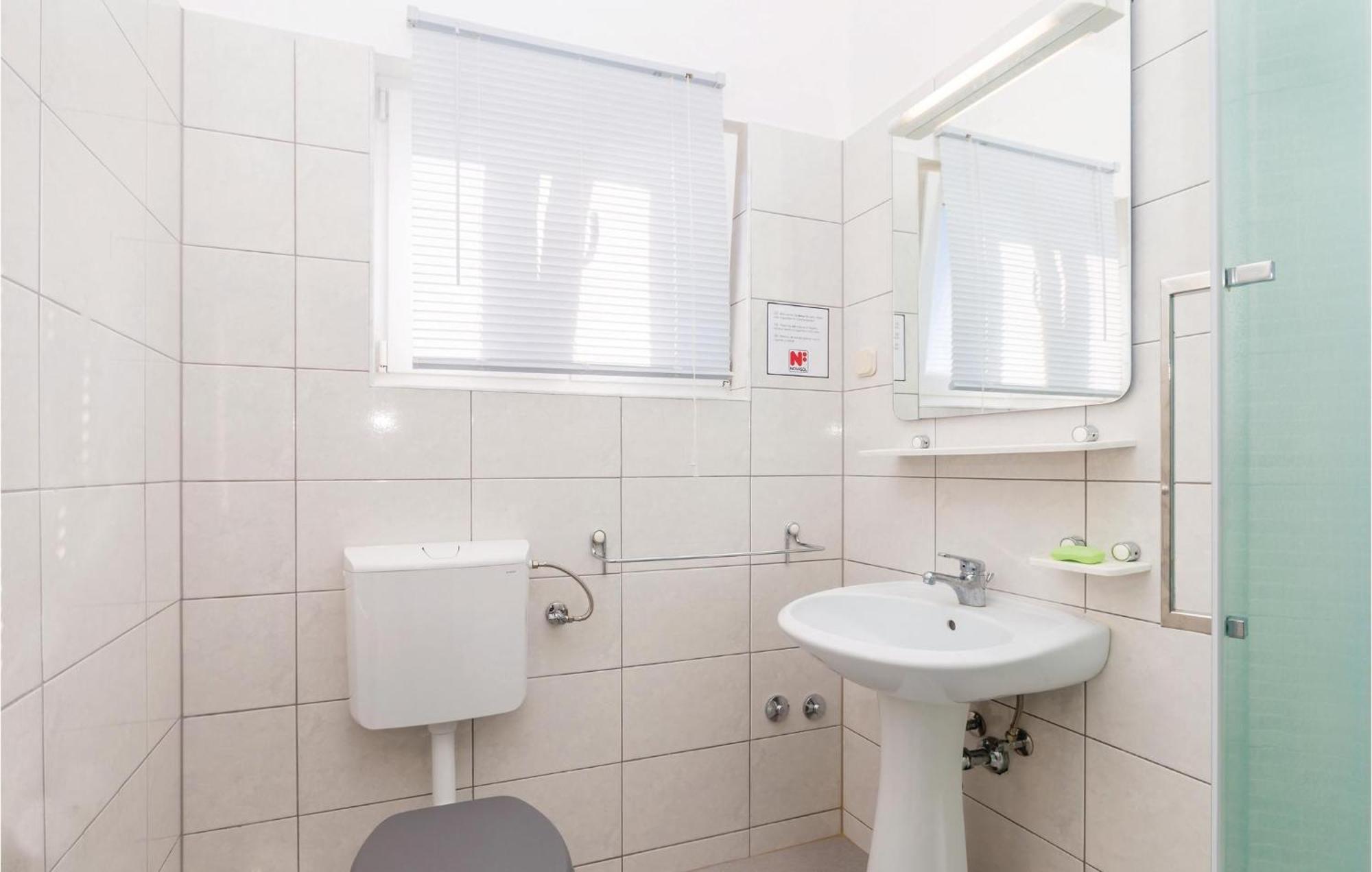 Beautiful Apartment In Pinezici With Wifi מראה חיצוני תמונה