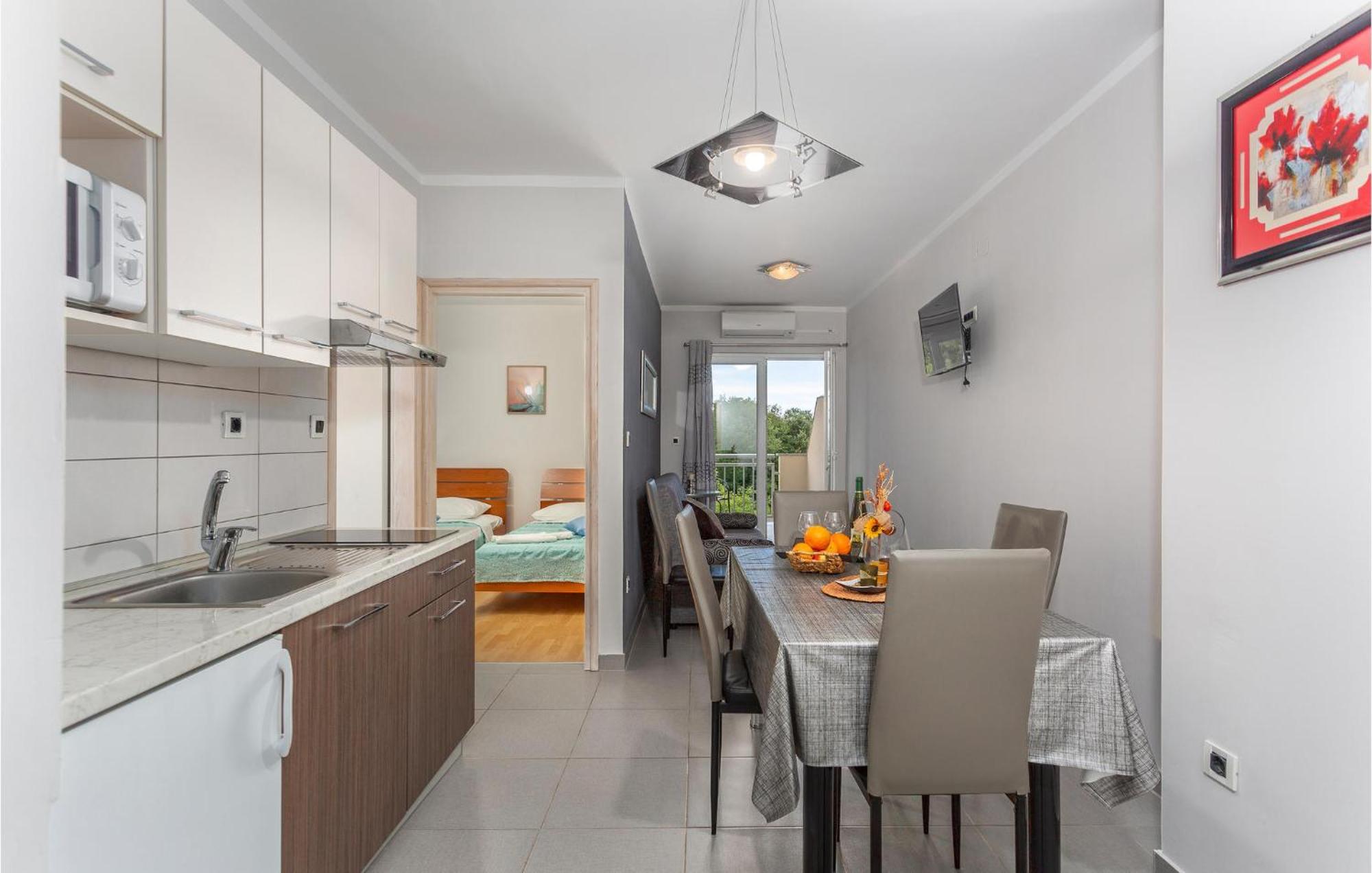 Beautiful Apartment In Pinezici With Wifi מראה חיצוני תמונה