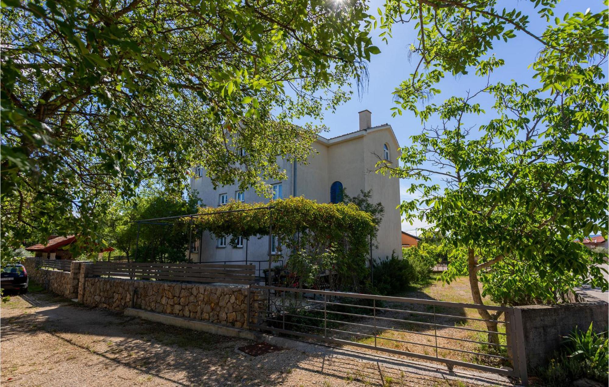 Beautiful Apartment In Pinezici With Wifi מראה חיצוני תמונה